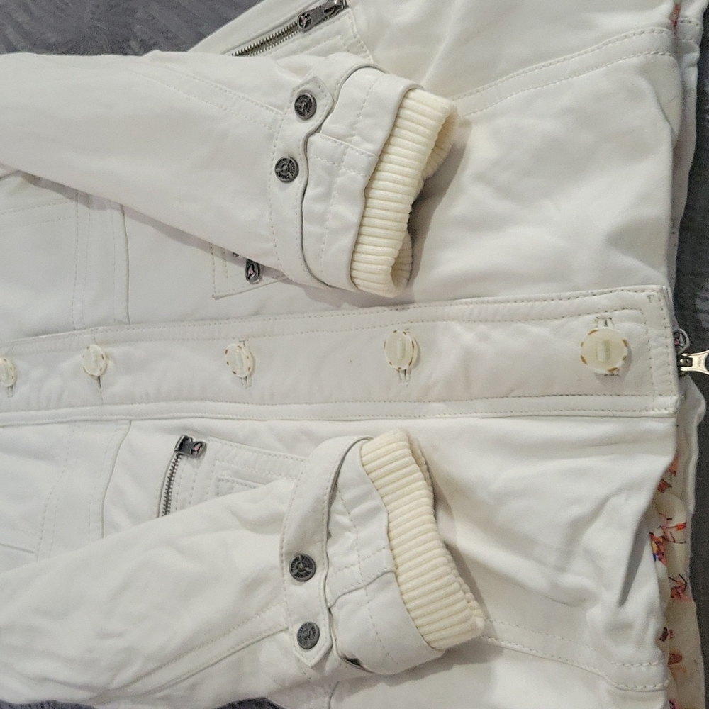 Jacket - Picture 4 of 6